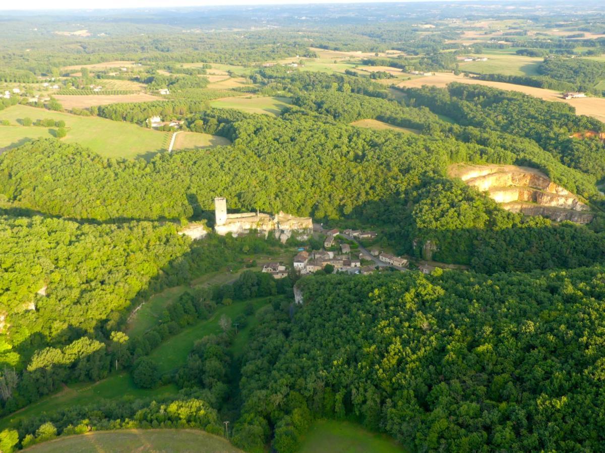 Hauts De Sentelines Sejour Authentique En Pleine Nature Gavaudun Exterior photo